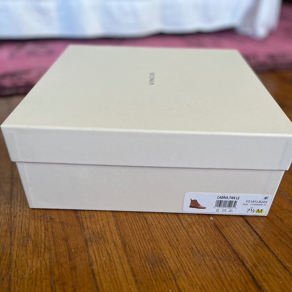 Vince women’s tan boot - Picture 5 of 5